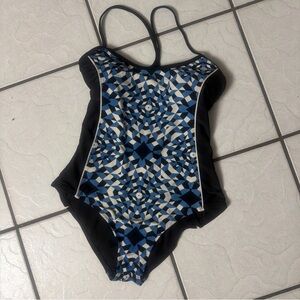 Catalina Women's Black & Blue Pattern Sides One Piece Bathing Suit Size m(8-10)